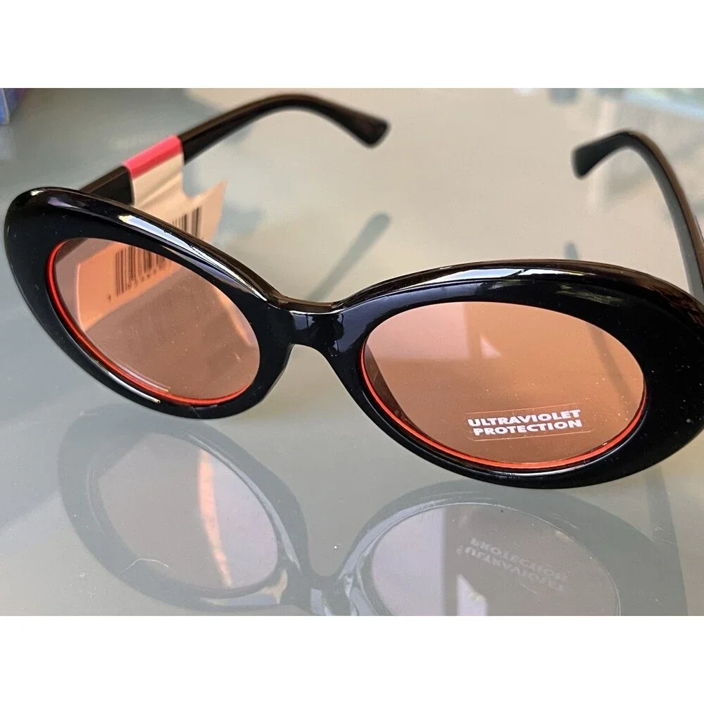 Sunglasses Vintage Style Black Red Interior BNWT + white soft case